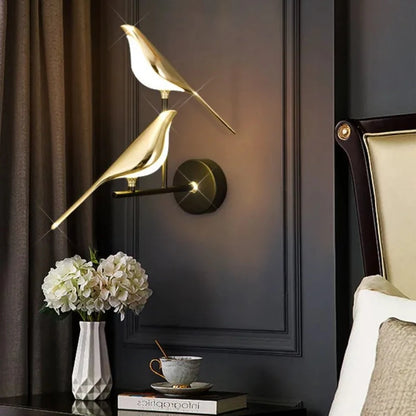 CelestialGlow™ Shining Magpie Lamp