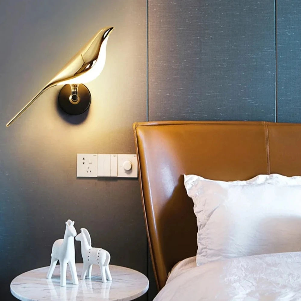 CelestialGlow™ Shining Magpie Lamp